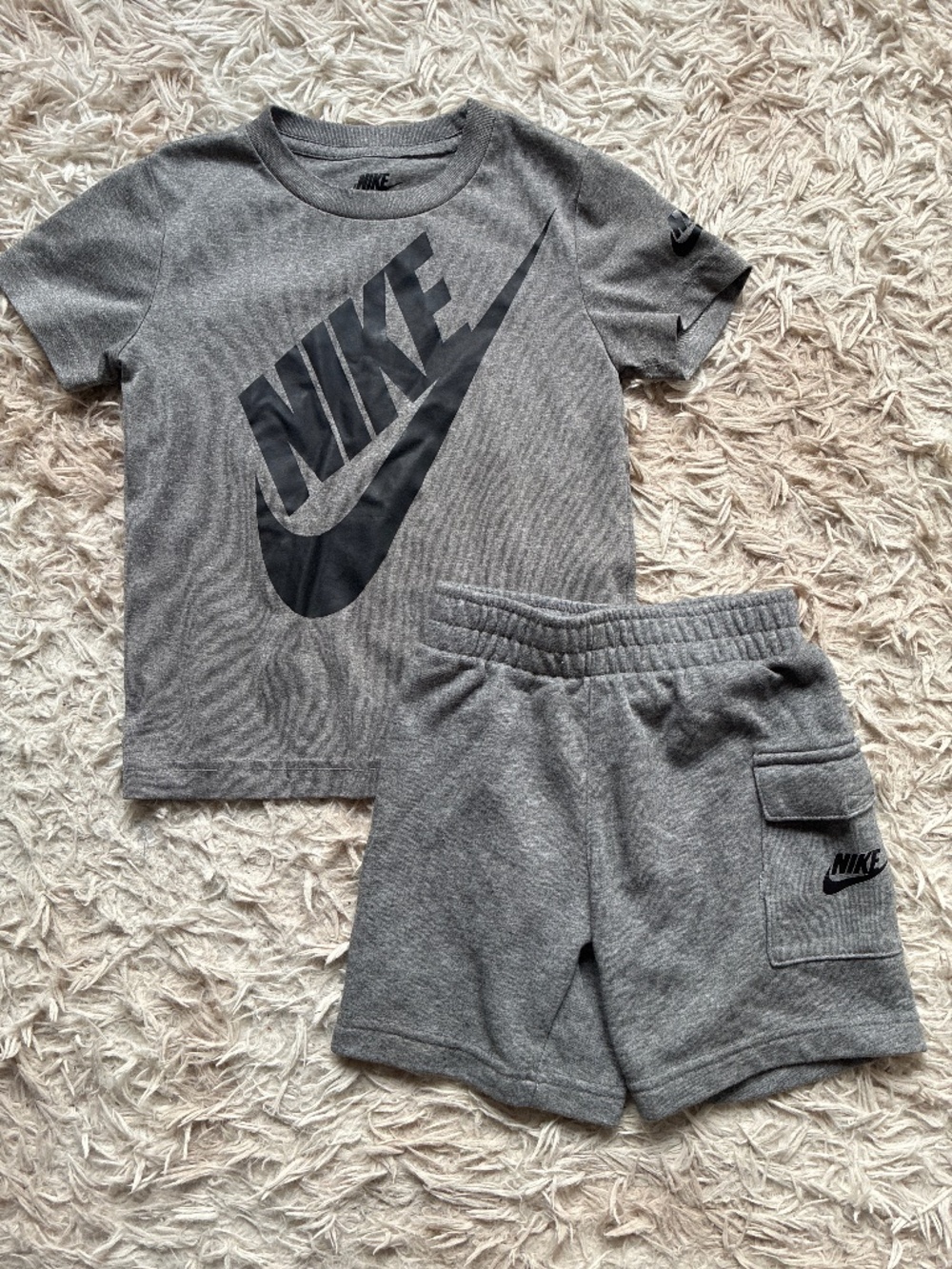 Boys Gray Nike Shorts Shirt Set Size 4